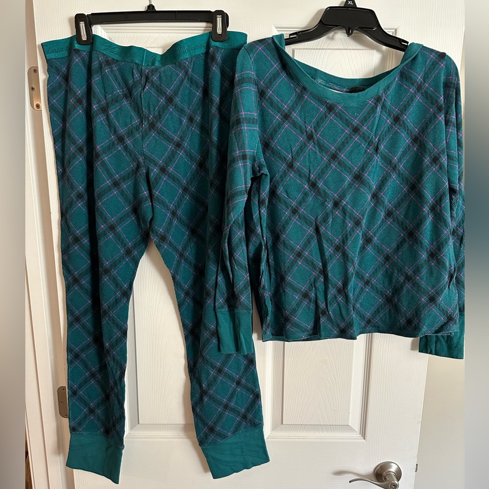 Victoria’s Secret size large pajama set